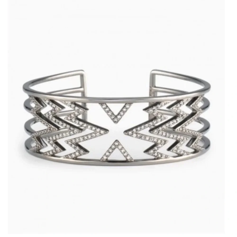 Stella & Dot | Black Pavé Hematite Fountaine Cuff Bracelet Retired